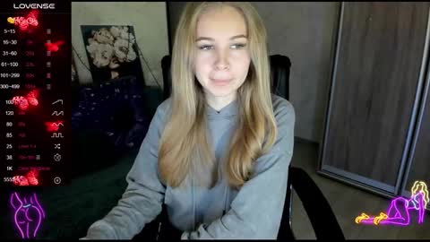 nigo_nika online show from October 31, 2025, 2:18 pm