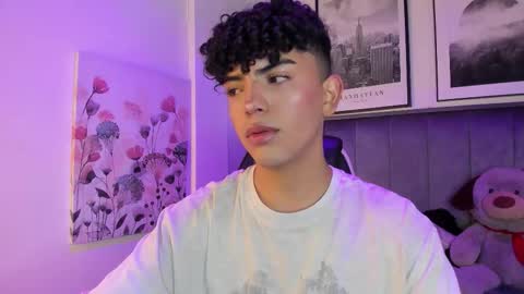 Snapshot of niick_twink chatting on October 15, 2025, 7:25 pm niick_twink online show from October 15, 2025, 7:25 pm