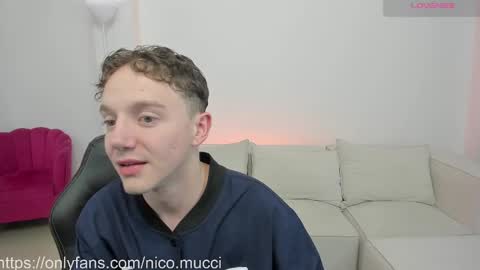 Snapshot of niico_18 chatting on December 11, 2024, 12:54 am Nicolas Mucci online show from December 11, 2024, 12:54 am