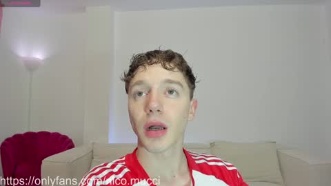 Snapshot of niico_18 chatting on December 30, 2024, 4:53 am Nicolas Mucci online show from December 30, 2024, 4:53 am