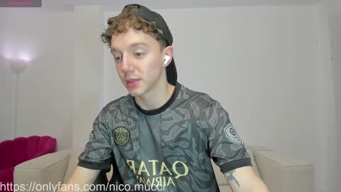 Snapshot of niico_18 chatting on December 31, 2024, 10:26 am Nicolas Mucci online show from December 31, 2024, 10:26 am