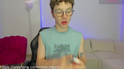 Snapshot of niico_18 chatting on February 4, 2025, 7:29 am Nicolas Mucci online show from February 4, 2025, 7:29 am