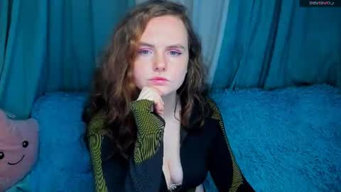 Snapshot of niiik_miiiki chatting on July 15, 2026, 12:10 pm niiik_miiiki online show from July 15, 2026, 12:10 pm