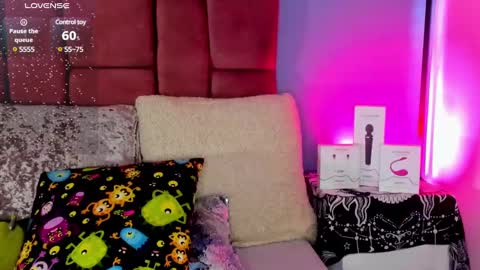 NINAINK online show from February 18, 2025, 7:52 pm