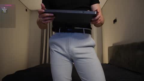 Snapshot of nik_sharp chatting on February 24, 2026, 5:22 pm Nik online show from February 24, 2026, 5:22 pm