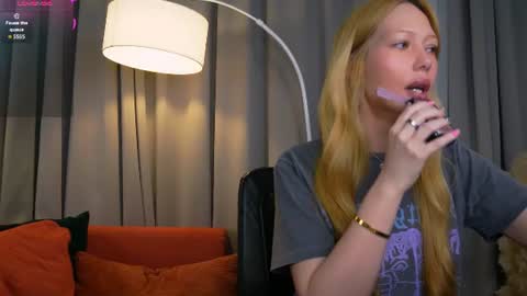 LIana online show from June 11, 2026, 12:32 am