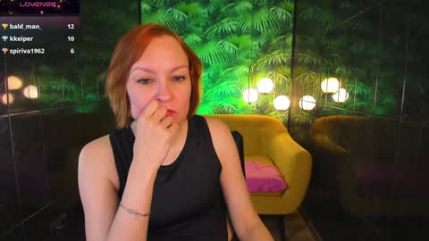 Snapshot of nika_gentle chatting on January 8, 2025, 8:27 am Nika online show from January 8, 2025, 8:27 am