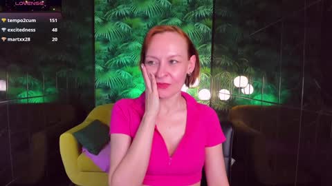 Snapshot of nika_gentle chatting on January 10, 2025, 12:36 pm Nika online show from January 10, 2025, 12:36 pm