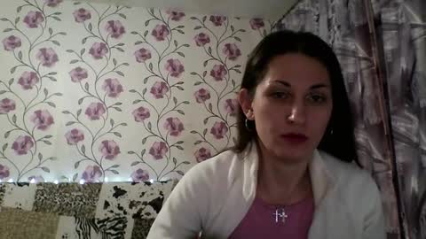 nika_smily online show from November 16, 2025, 11:27 am
