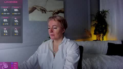 Snapshot of nika_smit chatting on December 20, 2024, 10:16 am Nika online show from December 20, 2024, 10:16 am