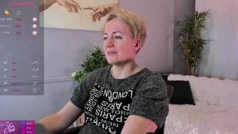 Snapshot of nika_smit chatting on January 26, 2025, 2:19 pm Nika online show from January 26, 2025, 2:19 pm