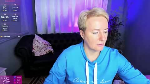 Snapshot of nika_smit chatting on September 13, 2025, 5:40 am Nika online show from September 13, 2025, 5:40 am