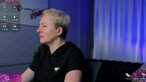 Snapshot of nika_smit chatting on September 18, 2025, 5:09 am Nika online show from September 18, 2025, 5:09 am