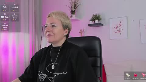 Snapshot of nika_smit chatting on October 10, 2025, 10:14 am Nika online show from October 10, 2025, 10:14 am