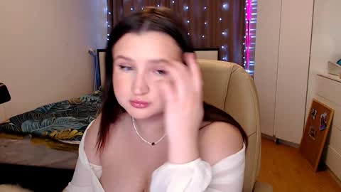 nikaking22 online show from December 8, 2024, 11:40 pm