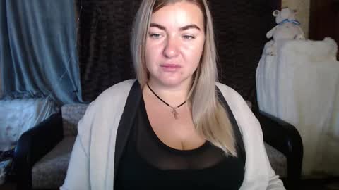 Snapshot of nikaskylink chatting on October 15, 2025, 4:01 am Nika online show from October 15, 2025, 4:01 am