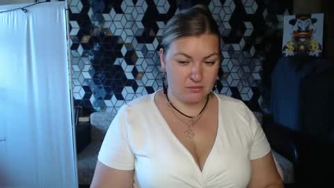 Nika online show from May 28, 2026, 3:04 am