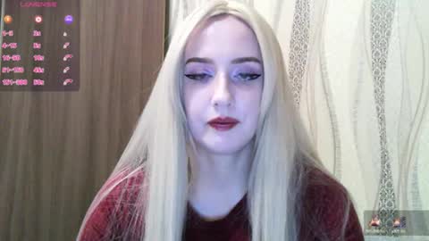 Snapshot of nikki_roseanna chatting on November 19, 2025, 1:44 pm Nikki Roseanna online show from November 19, 2025, 1:44 pm