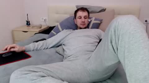 Snapshot of nikkiaadel chatting on February 10, 2026, 6:12 pm Nick online show from February 10, 2026, 6:12 pm