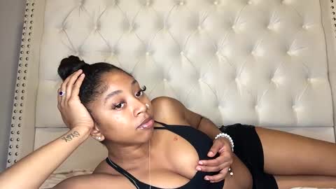 Snapshot of nikkib333 chatting on February 26, 2025, 4:47 am NikkiB online show from February 26, 2025, 4:47 am