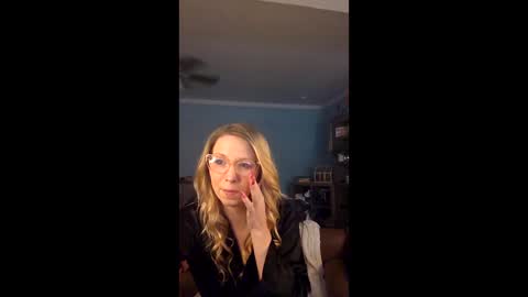 nikkib653466 online show from February 11, 2026, 8:58 pm