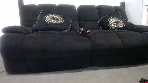 Niquita Sparkles online show from March 2, 2026, 8:10 am