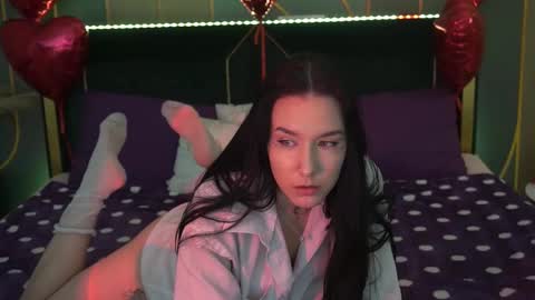 Nikki online show from February 18, 2025, 5:53 pm