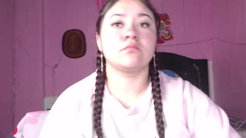 Snapshot of nikkirous_ chatting on February 9, 2025, 1:14 pm Nikkirous online show from February 9, 2025, 1:14 pm