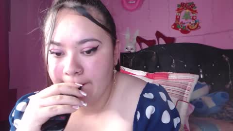 Snapshot of nikkirous_ chatting on February 12, 2025, 5:58 pm Nikkirous online show from February 12, 2025, 5:58 pm