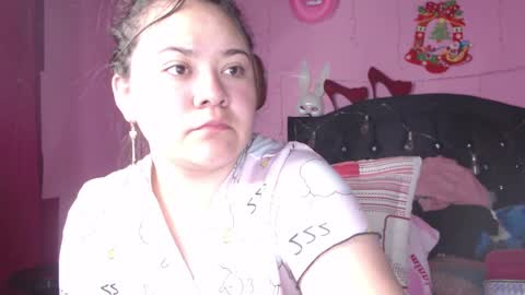 Snapshot of nikkirous_ chatting on February 14, 2025, 11:42 am Nikkirous online show from February 14, 2025, 11:42 am