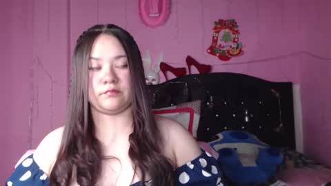 Snapshot of nikkirous_ chatting on February 18, 2025, 6:26 pm Nikkirous online show from February 18, 2025, 6:26 pm