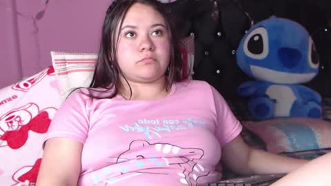 Snapshot of nikkirous_ chatting on February 21, 2025, 4:16 pm Nikkirous online show from February 21, 2025, 4:16 pm