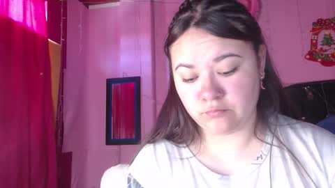 Snapshot of nikkirous_ chatting on September 21, 2025, 1:46 pm Nikkirous online show from September 21, 2025, 1:46 pm