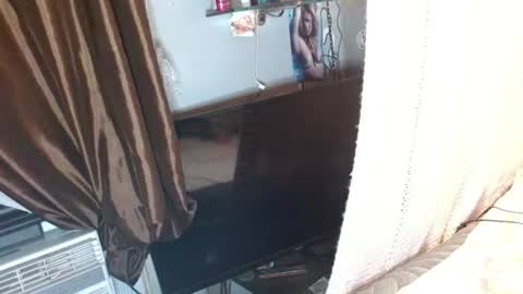 Snapshot of nikkithickumss chatting on August 3, 2026, 6:01 am nikkithickumss online show from August 3, 2026, 6:01 am