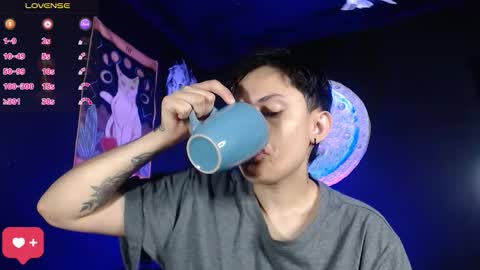 Nikky online show from January 12, 2026, 1:27 pm