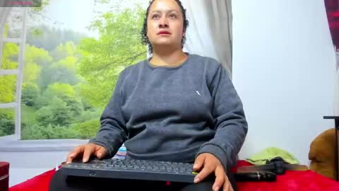 Snapshot of nikol32__ chatting on May 18, 2026, 10:32 am dayan online show from May 18, 2026, 10:32 am