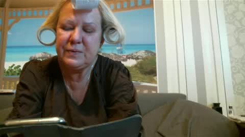 Nikole1 online show from February 6, 2025, 9:53 am
