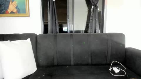 Snapshot of nikoleevanss chatting on October 1, 2025, 3:12 am Nikole online show from October 1, 2025, 3:12 am