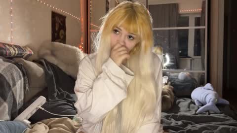 nikoli_naw online show from April 1, 2026, 9:01 pm