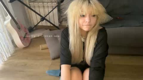 nikoli_naw online show from July 22, 2026, 1:41 am