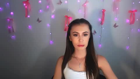 Snapshot of nikonara_ chatting on July 11, 2026, 11:35 am nikonara_ online show from July 11, 2026, 11:35 am