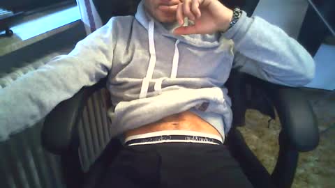 Snapshot of niksdick2121 chatting on December 28, 2024, 12:35 pm niksdick2121 online show from December 28, 2024, 12:35 pm