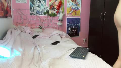 Nikylaine online show from December 28, 2024, 3:15 pm