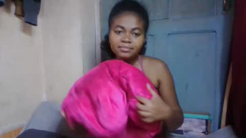 nilah online show from May 11, 2026, 5:02 am