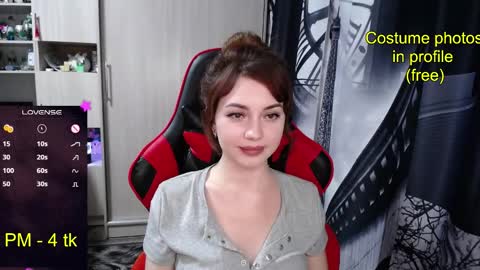 Nimfeya online show from November 7, 2025, 7:25 pm