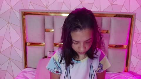 Nina Carther online show from April 15, 2026, 11:06 am