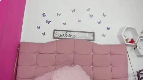 Nina online show from December 24, 2024, 4:33 am