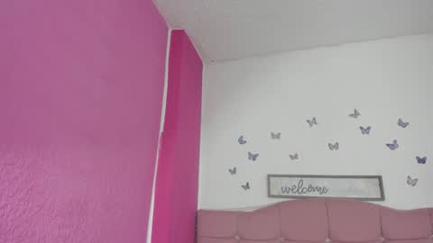 Nina online show from January 3, 2025, 1:27 am