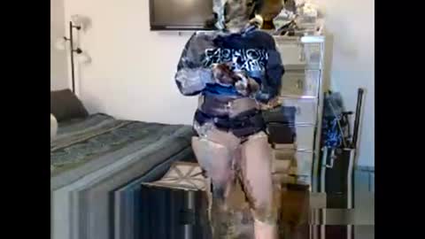 Nina Fame online show from November 16, 2025, 7:25 am