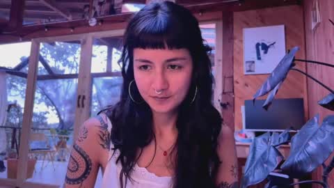 Nina.  online show from April 18, 2026, 9:15 pm